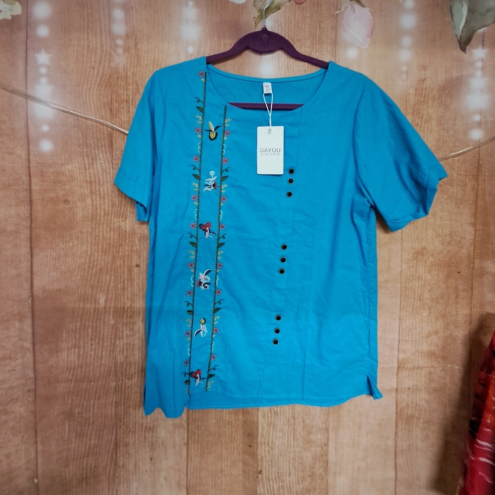 Dayou blue embroidered shirt size large